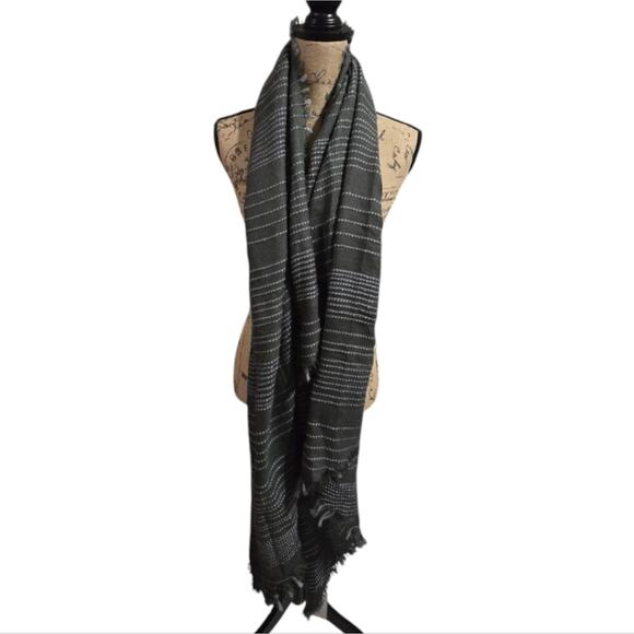 Lifestyle Taleen Grey and‎ Purple Elegant Striped Scarf New! - Picture 6 of 10